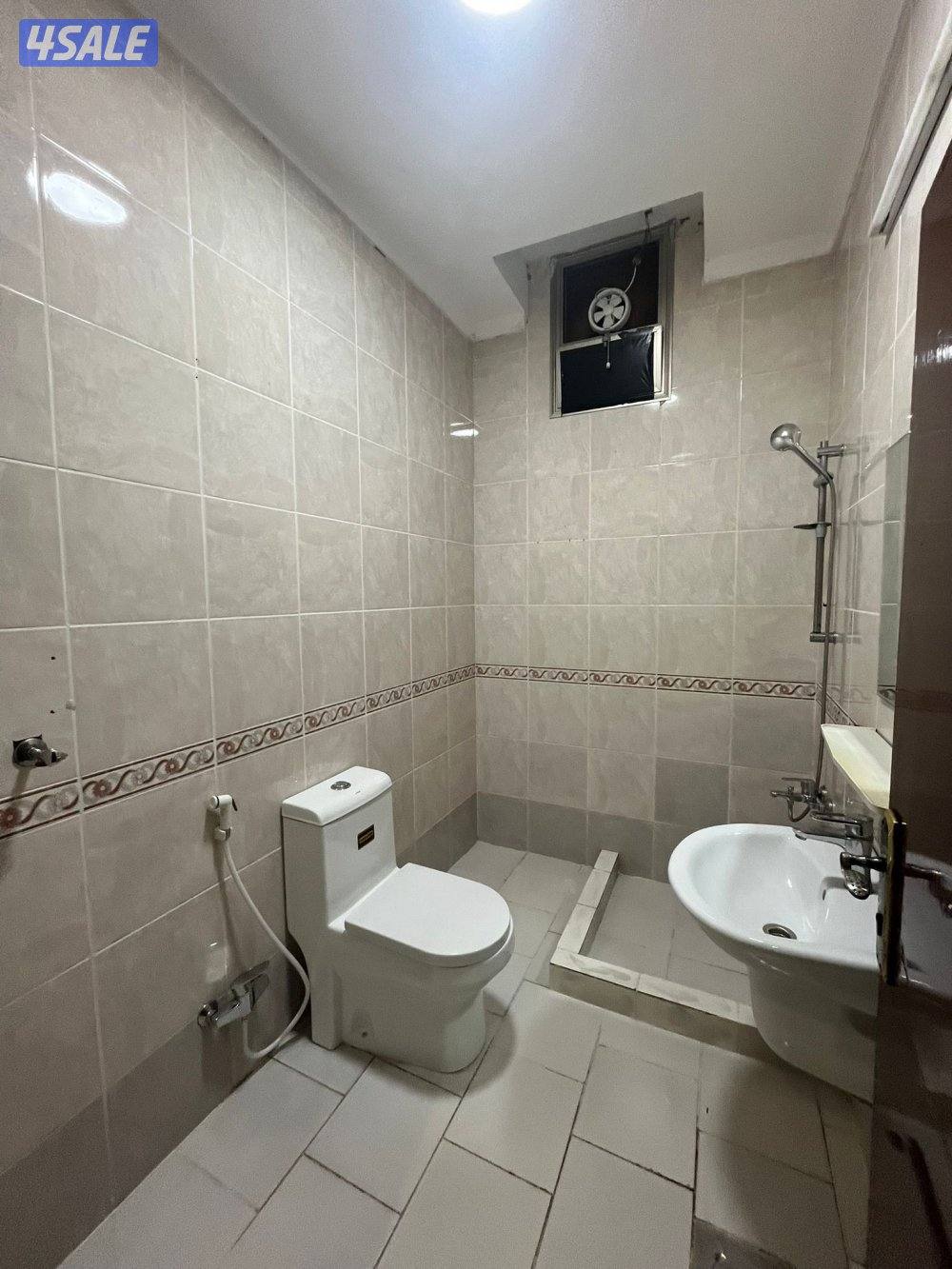 للإيجار شقه في اشبيليه4