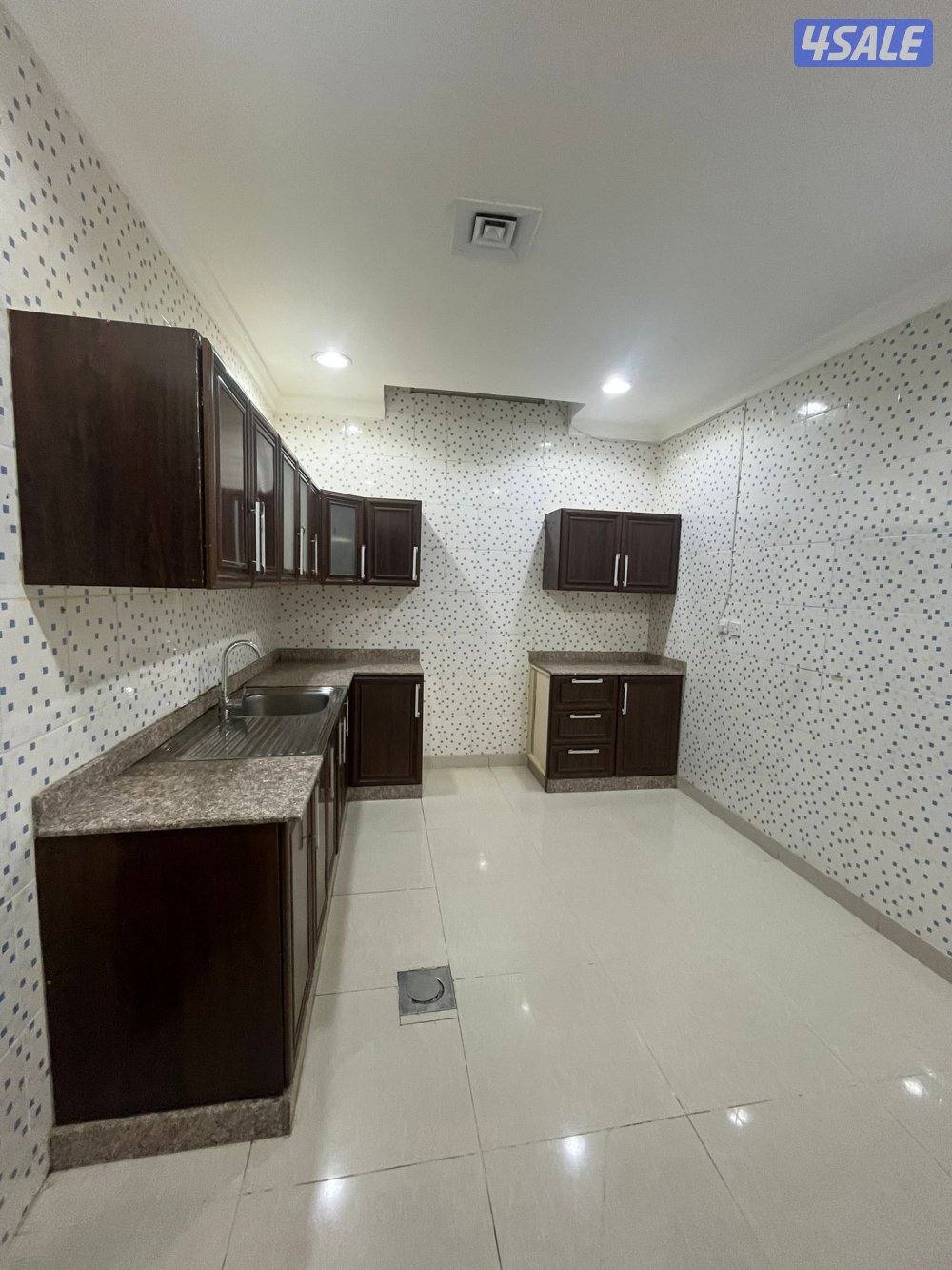 للإيجار شقه في اشبيليه5