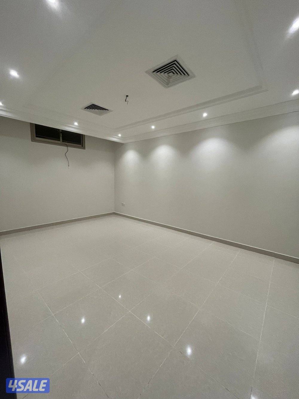 للإيجار شقه في اشبيليه7