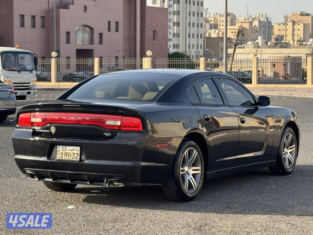 للبيع دودج 2014 بحالة ممتازة2