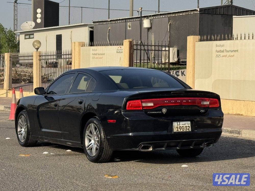 للبيع دودج 2014 بحالة ممتازة3