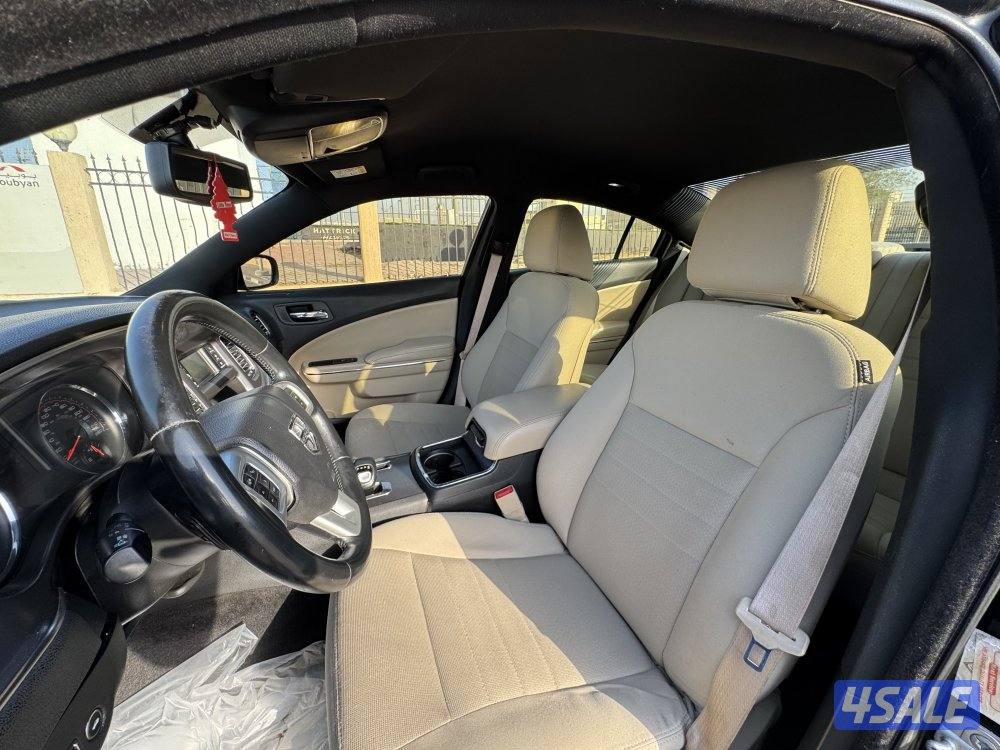 للبيع دودج 2014 بحالة ممتازة6