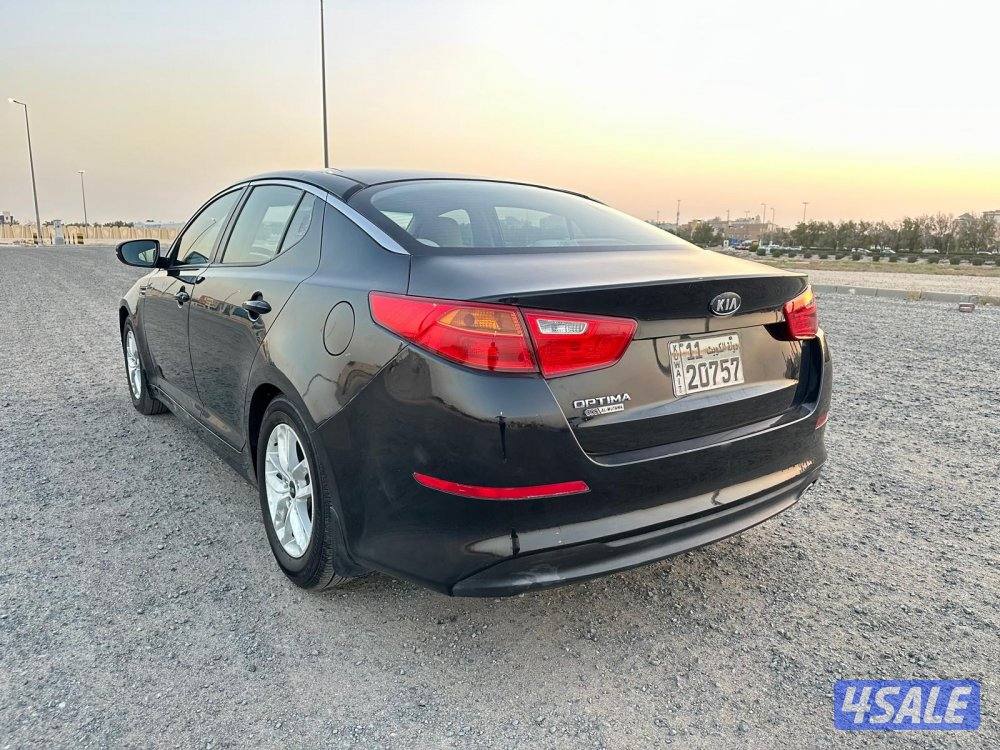 كيا اوبتيما ٢٠١٥ بحالة ممتازة9