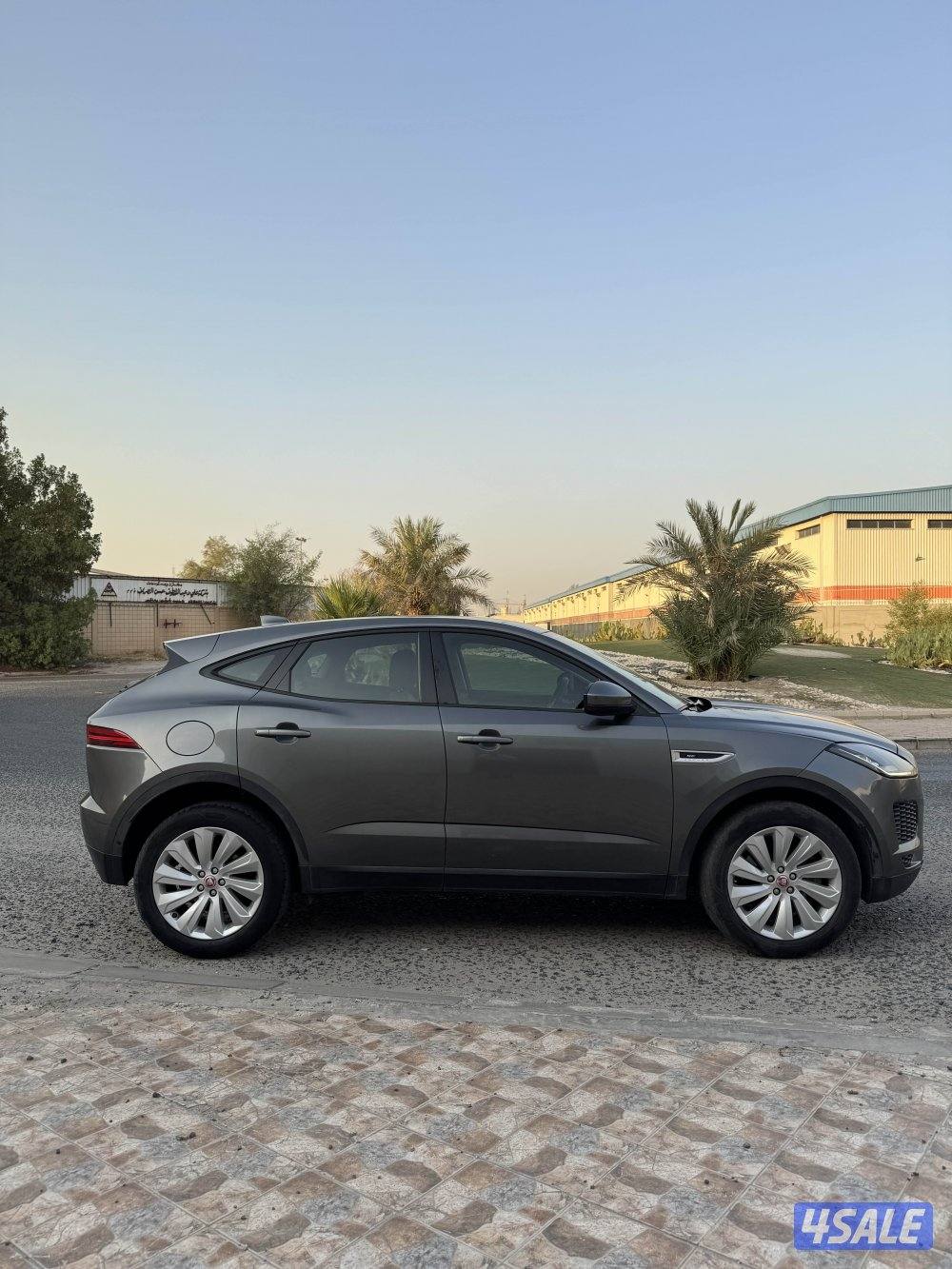 Jaguar E-Pace 2019 جاكوار الزياني5