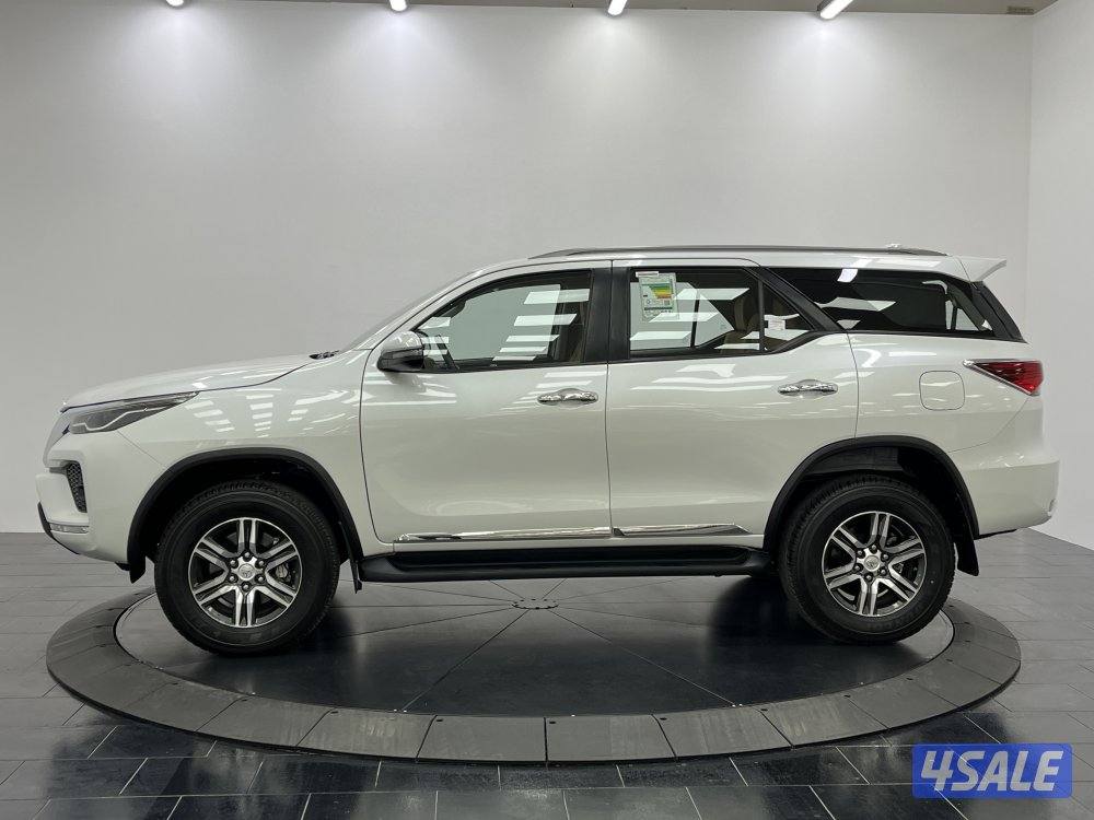 TOYOTA FORTUNER_N 23FT4H_U2