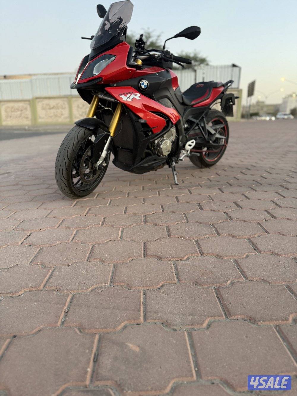 للبيع bmw xr s1000 ماشي 62 الف مديل 20160