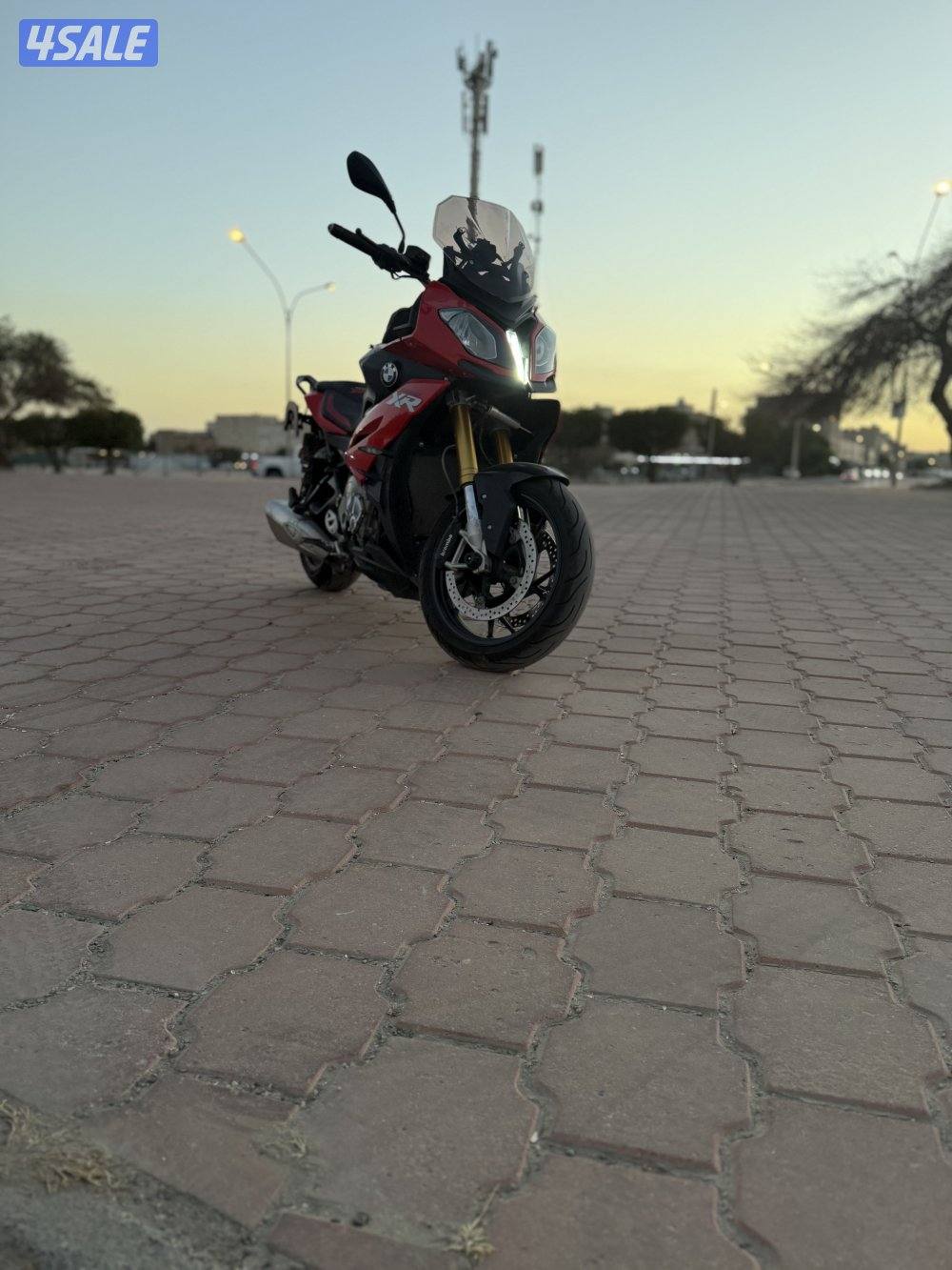للبيع bmw xr s1000 ماشي 62 الف مديل 20165