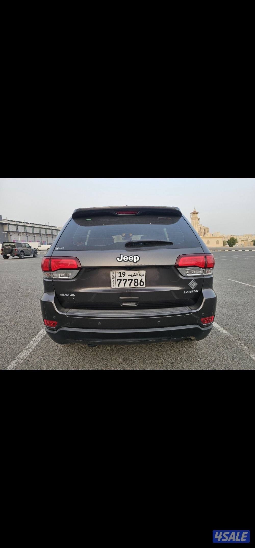 جراند شيروكي جلد تان 2021 .. لاريدو1