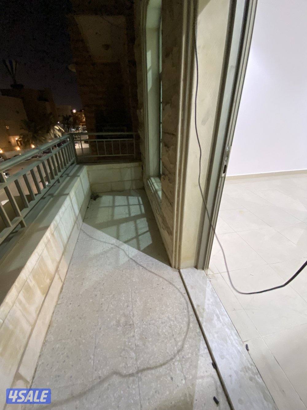 للايجار دور كامل مع بلكونه بسلوي قطعه ١٢ تشطيب ديولكس1