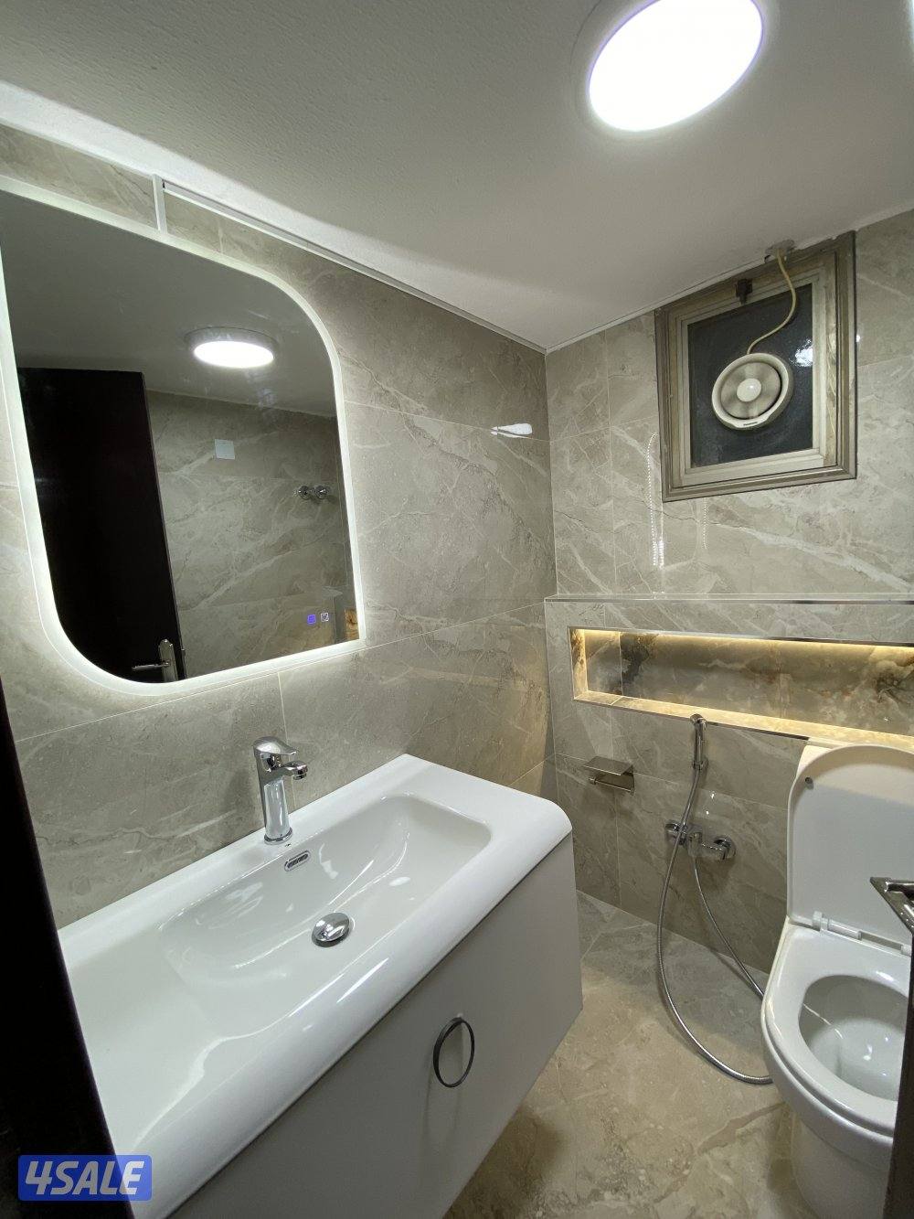 للايجار دور كامل مع بلكونه بسلوي قطعه ١٢ تشطيب ديولكس2