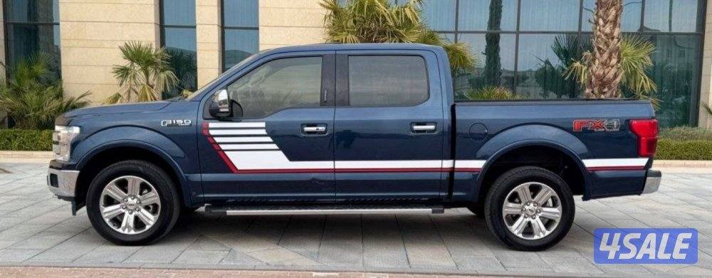 للبيع فورد وانيت لاريت 2018 صبغ الوكاله الكويت نظيف جداً ماشي 2633