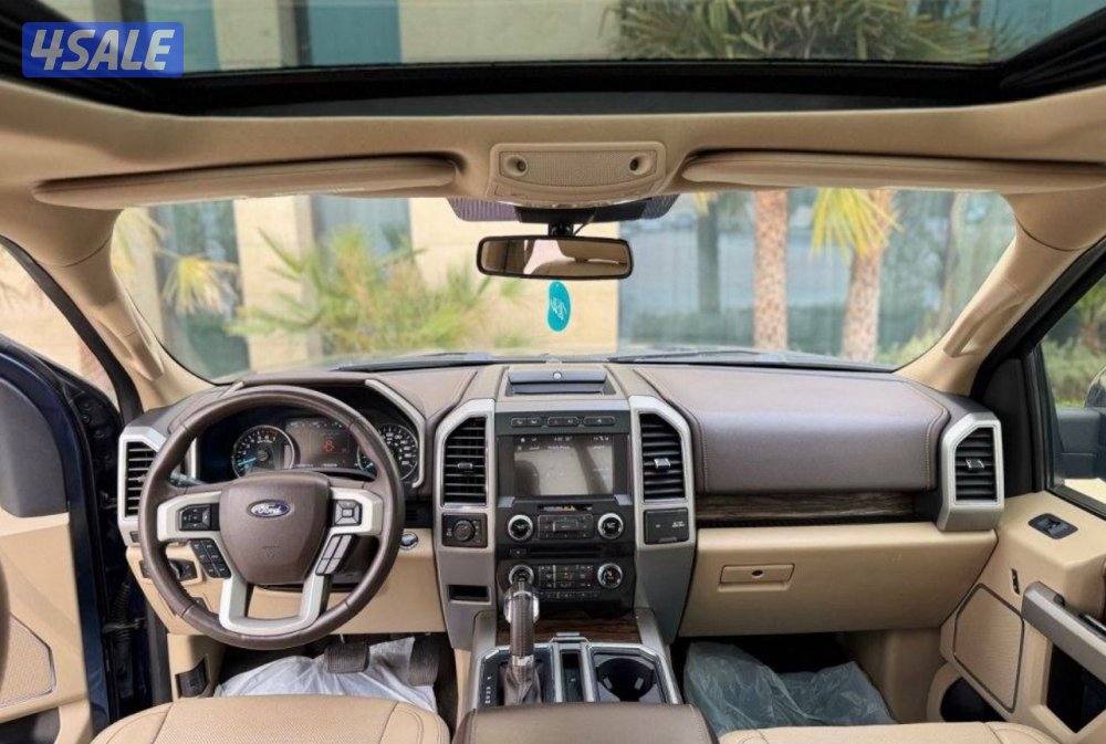 للبيع فورد وانيت لاريت 2018 صبغ الوكاله الكويت نظيف جداً ماشي 2635