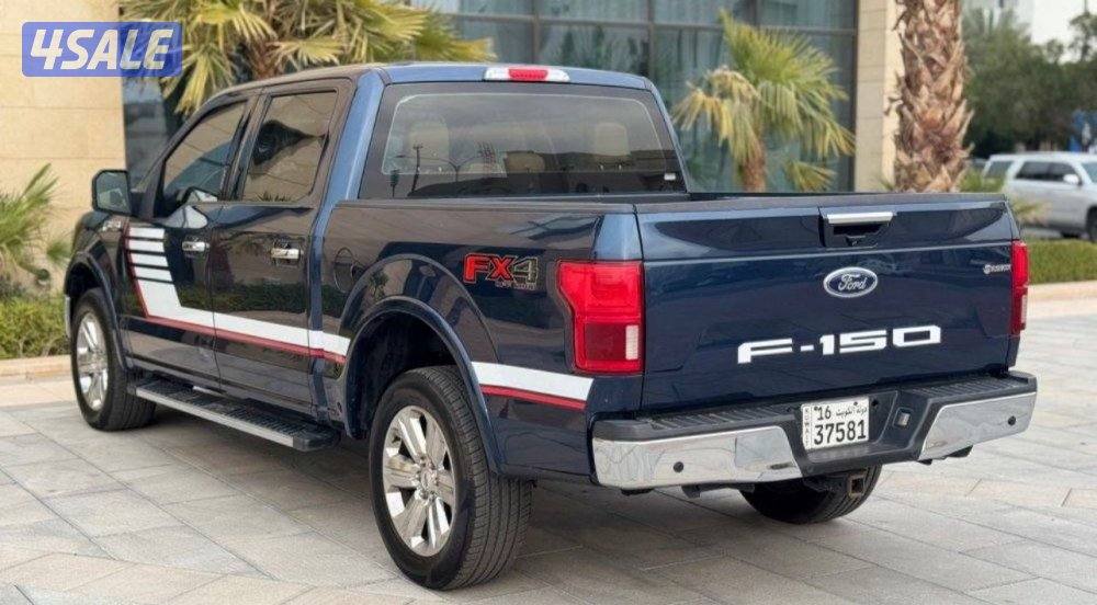 للبيع فورد وانيت لاريت 2018 صبغ الوكاله الكويت نظيف جداً ماشي 2636