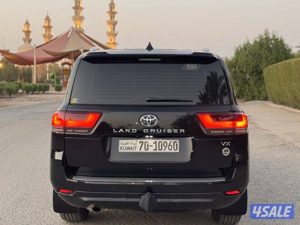 لاند كروزر 2022 VX صبغ الوكاله4