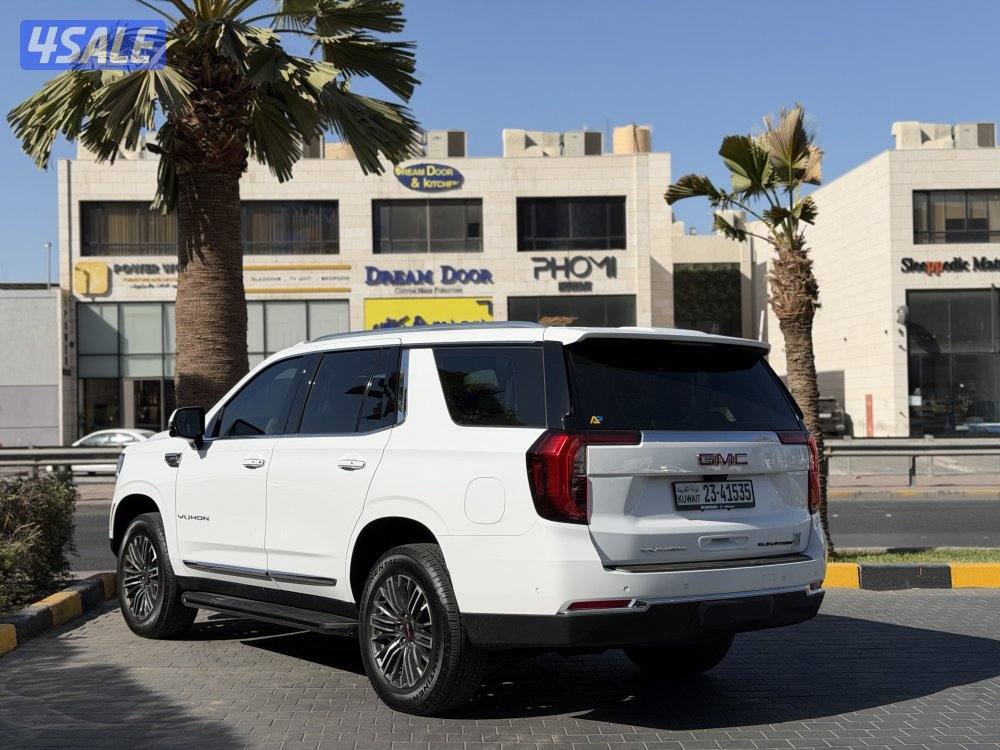 يوكن ELEVATION بلس موديل 2025 اصفار بانوراما شاشات خلفيه مقاعد تبريد10