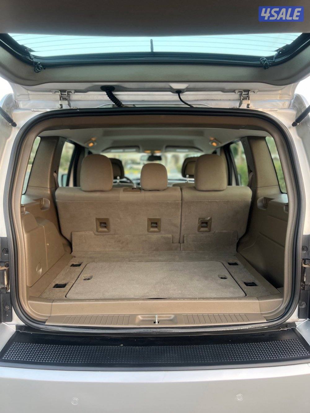 شيروكي سبورت 2011 عداد 173 الف دبل قير بحاله الوكاله10