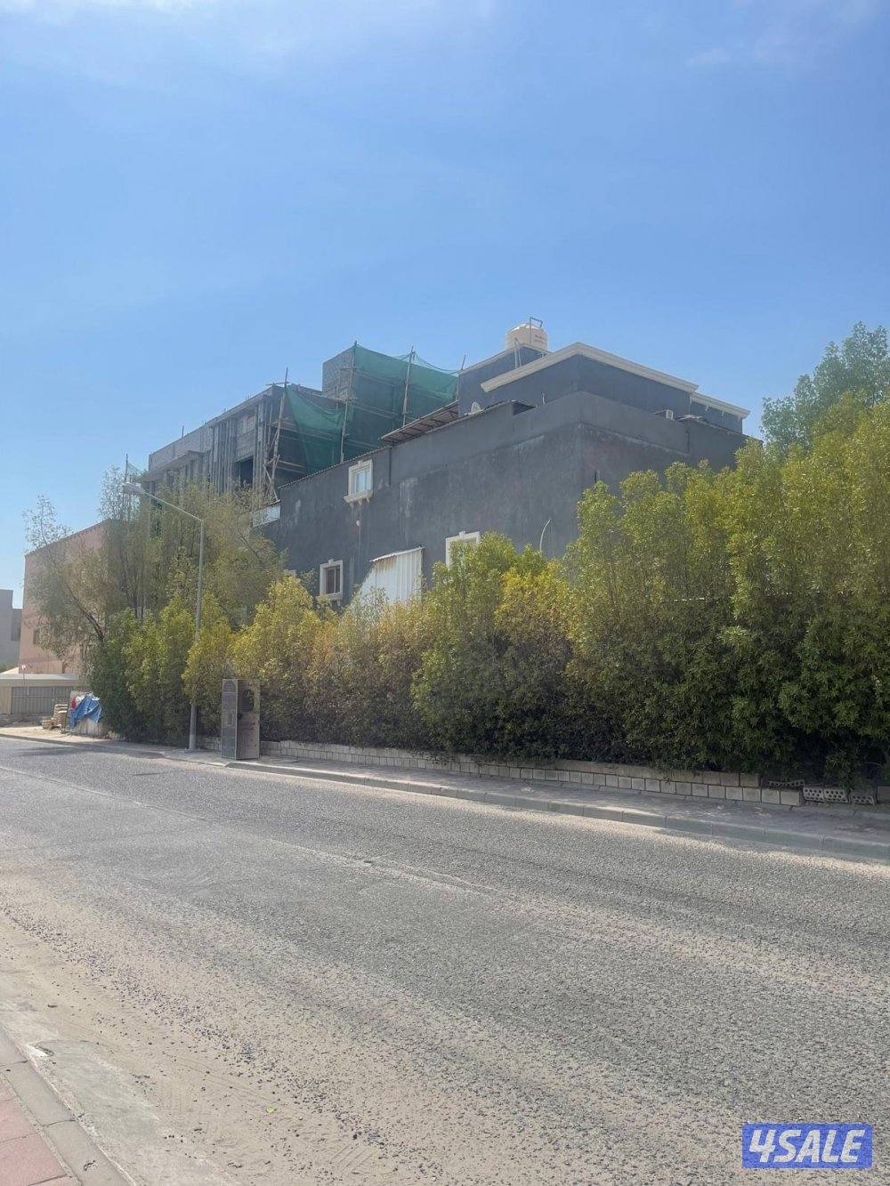 بيوت للبيع في عموم المنطقة العاشرة يرجى التواصل وتساب0