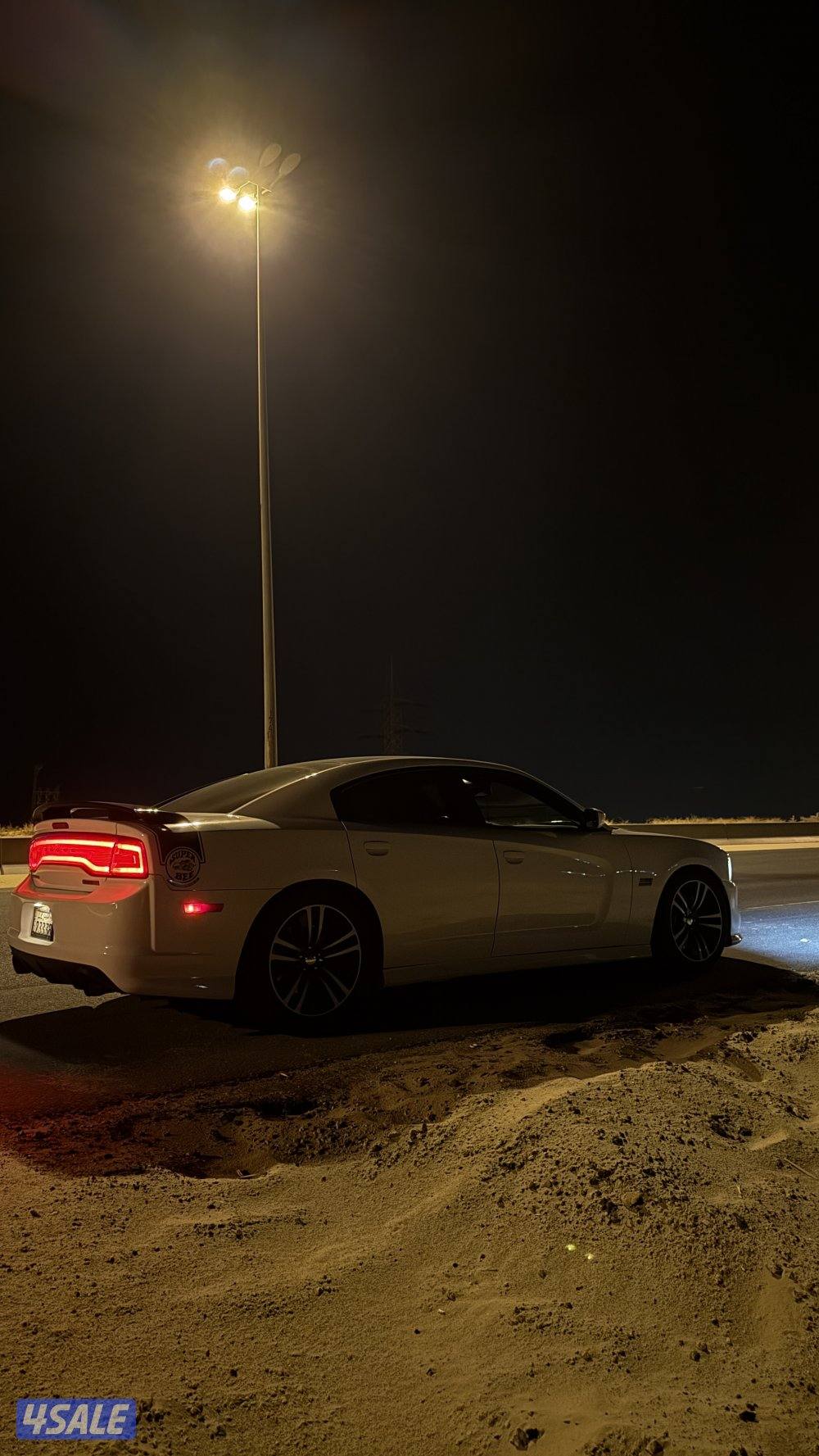 دوج شارجر اس ار تي ٦.٤ سوبر بي اصلي ٢٠١٣1