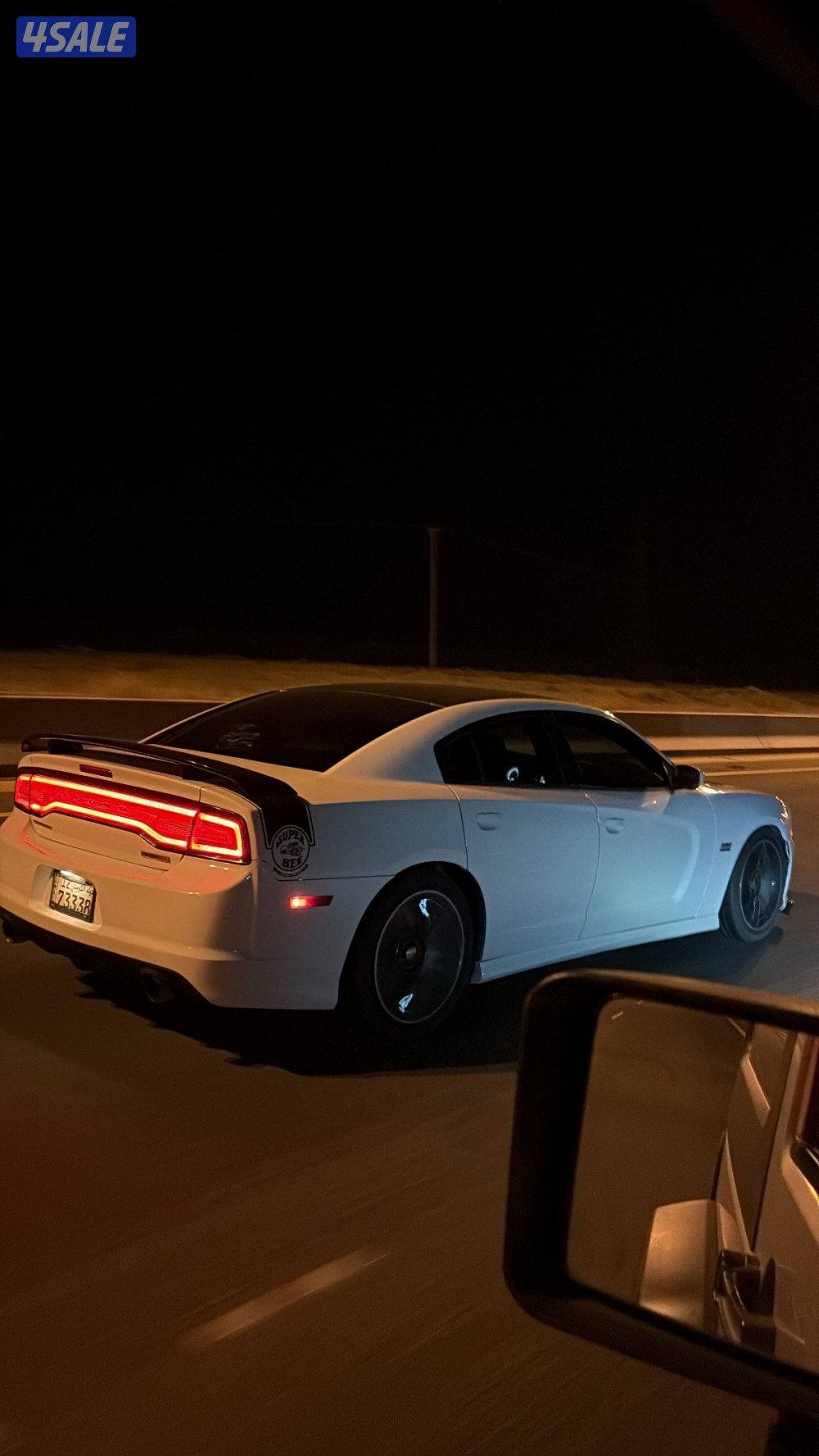 دوج شارجر اس ار تي ٦.٤ سوبر بي اصلي ٢٠١٣2