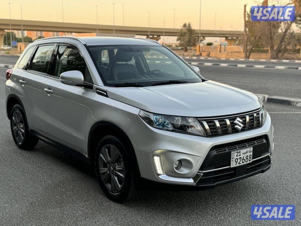 سوزوكي فيتارا 2023 عداد 40 فقط شبه جديد1