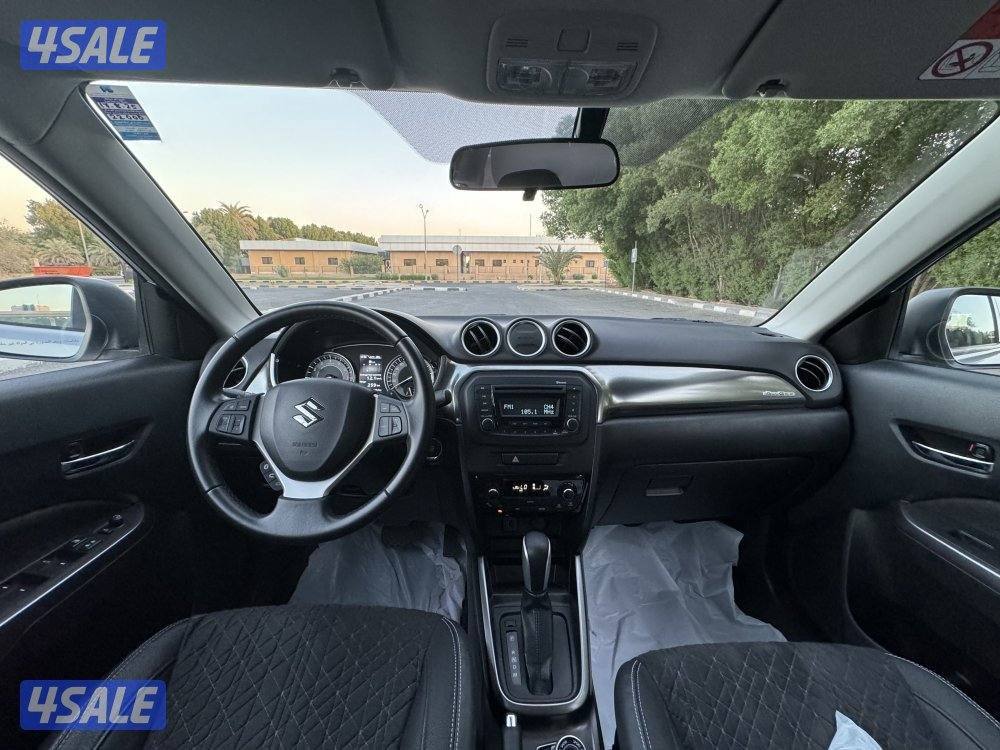 سوزوكي فيتارا 2023 عداد 40 فقط شبه جديد8