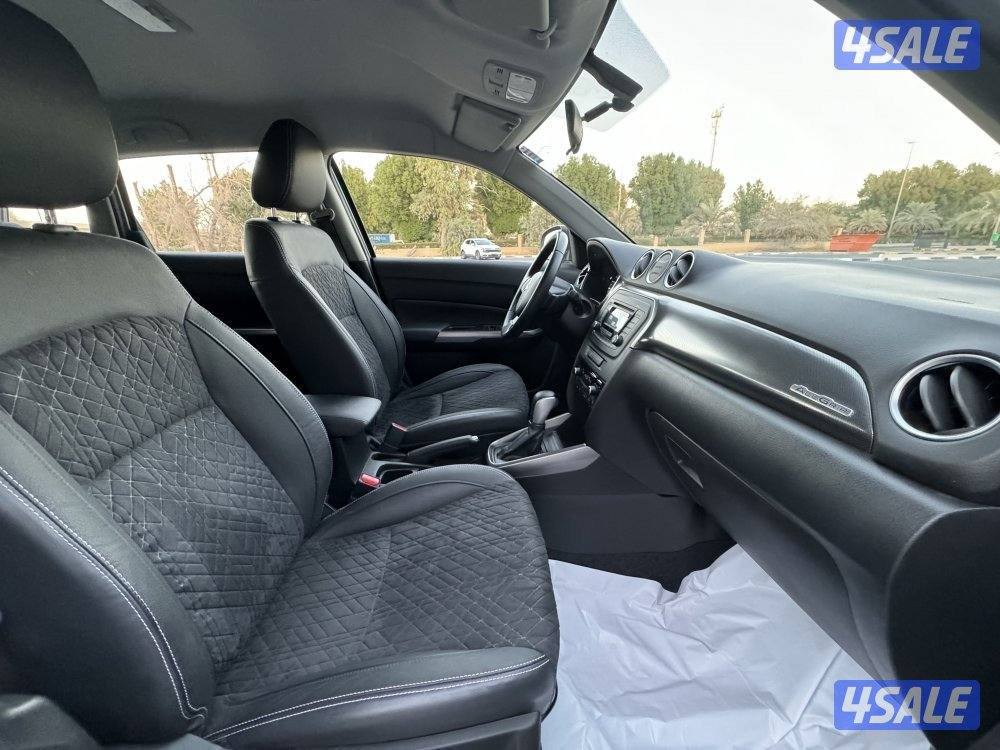 سوزوكي فيتارا 2023 عداد 40 فقط شبه جديد10