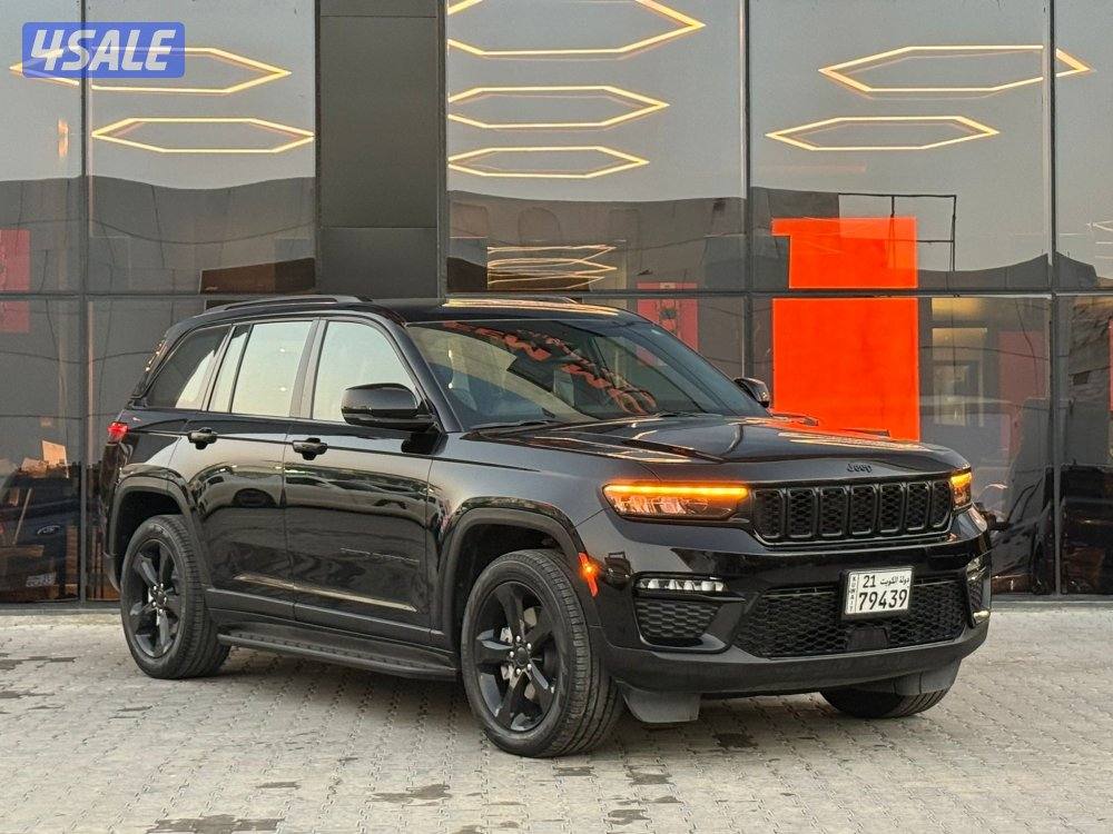 GRAND CHEROKE SPORT 4*4 _2023 صبغ الوكالة0