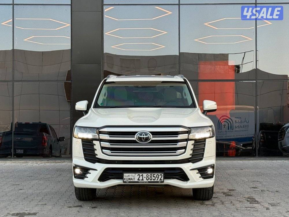 LAND CRUISER GXR AERO S _2023 عداد 36 الف فقط1