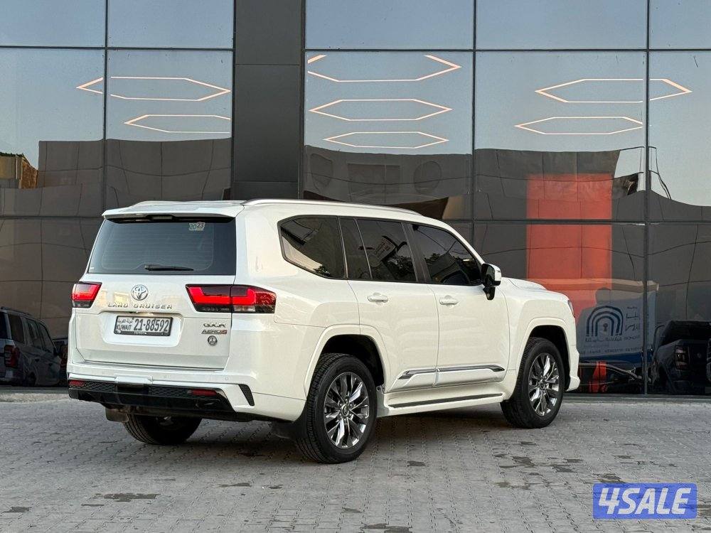 LAND CRUISER GXR AERO S _2023 عداد 36 الف فقط4