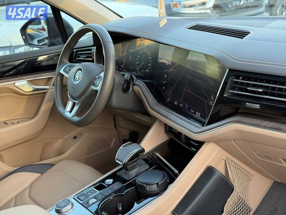 VOLKSWAGEN TOUAREG V6 _2019 صبغ الوكالة7
