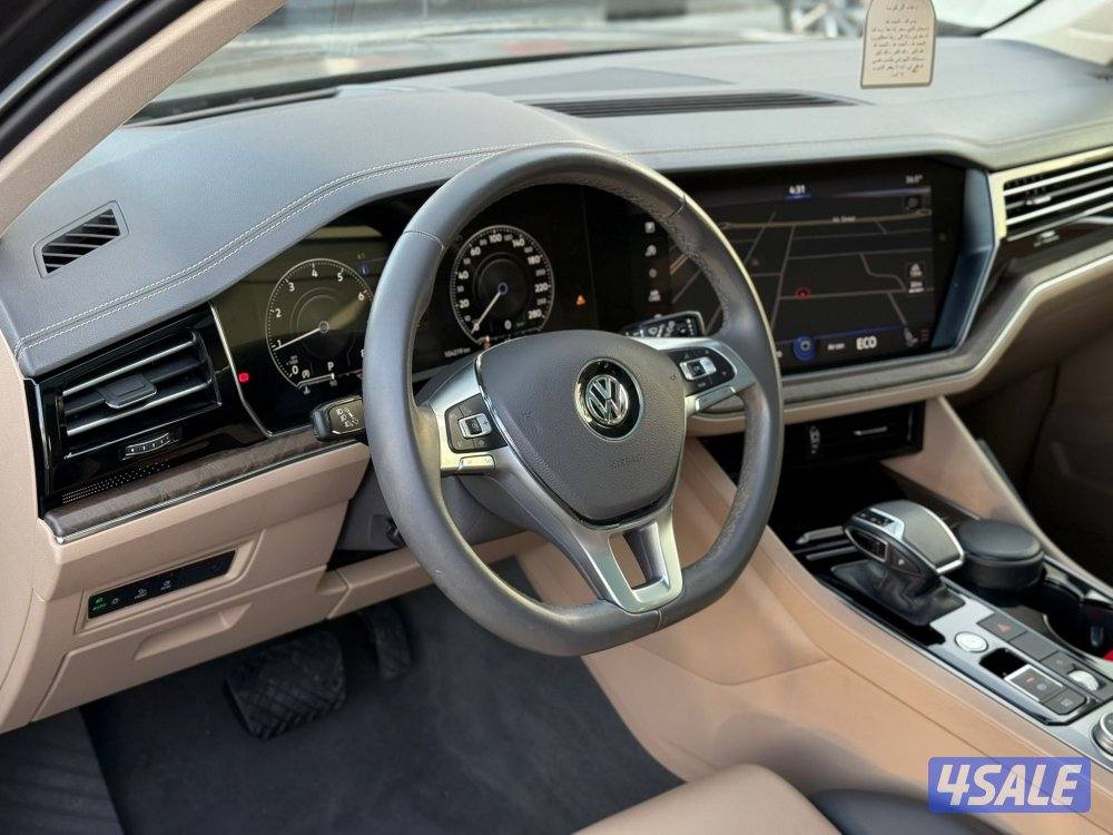VOLKSWAGEN TOUAREG V6 _2019 صبغ الوكالة6