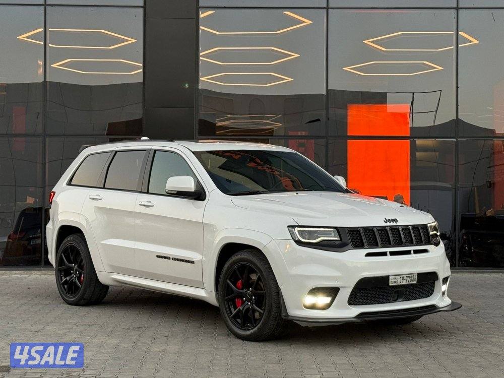 GRAND CHEROKE SRT V8 _20210