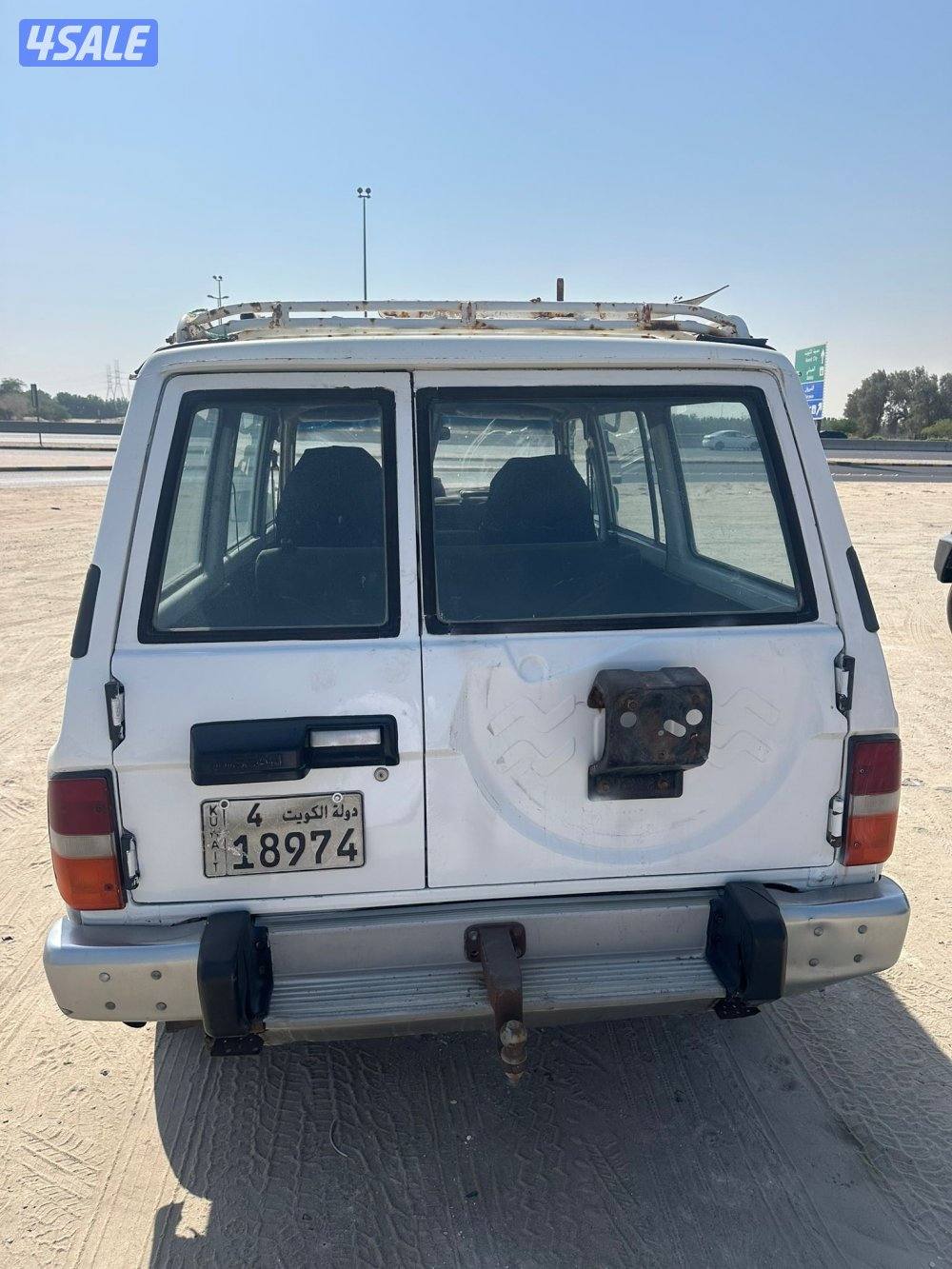 سفاري 1993 قير ومكينه زينين بس يبيله شغل1