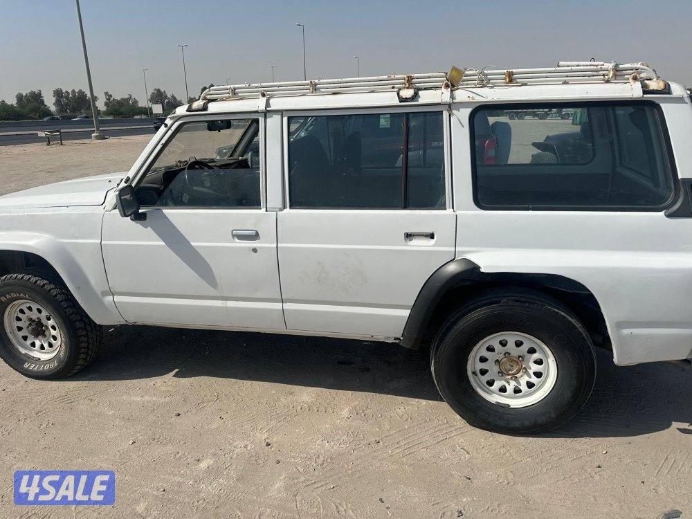 سفاري 1993 قير ومكينه زينين بس يبيله شغل2