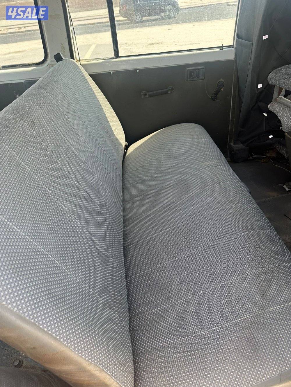 سفاري 1993 قير ومكينه زينين بس يبيله شغل5