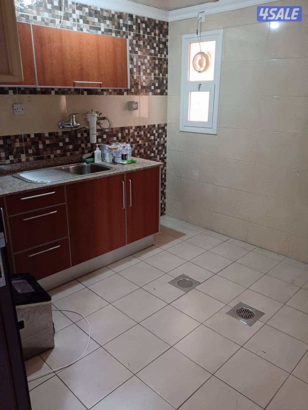 شفة للبيع بأبراج المهنا إطلالة مميزة وبحرية3