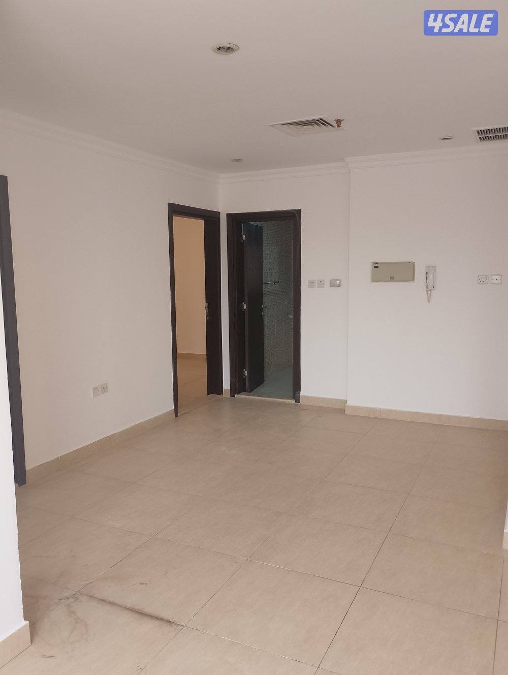 شفة للبيع بأبراج المهنا إطلالة مميزة وبحرية8