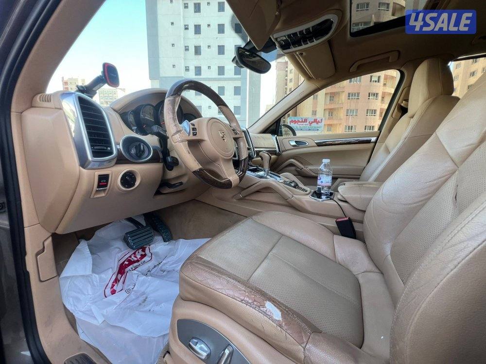 للبيع بورش V8 S Cayenne1