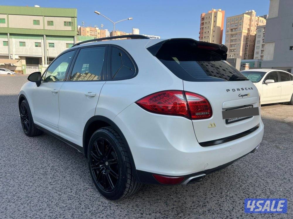 للبيع بورش V8 S Cayenne7