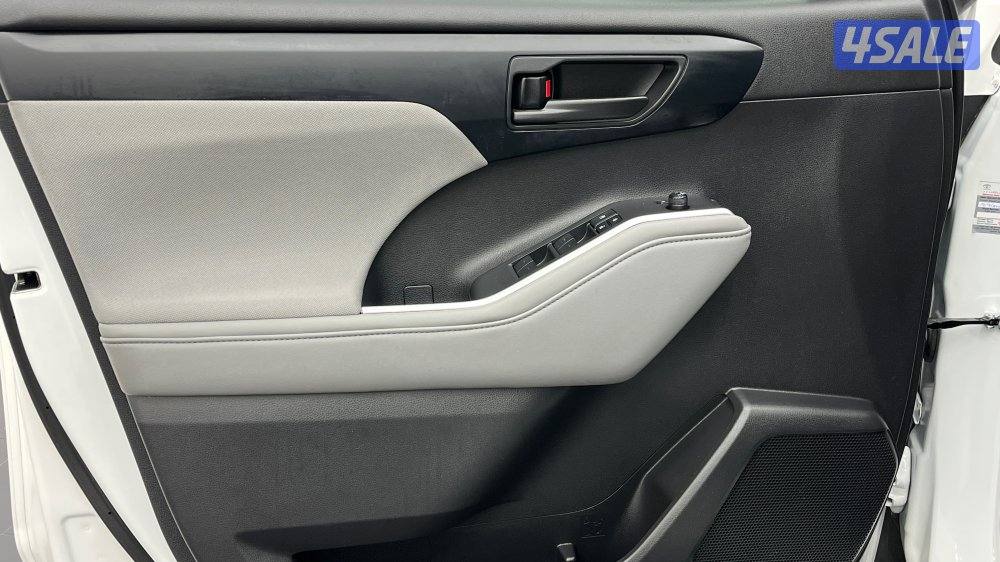 TOYOTA HIGHLANDER 23HL2-L8