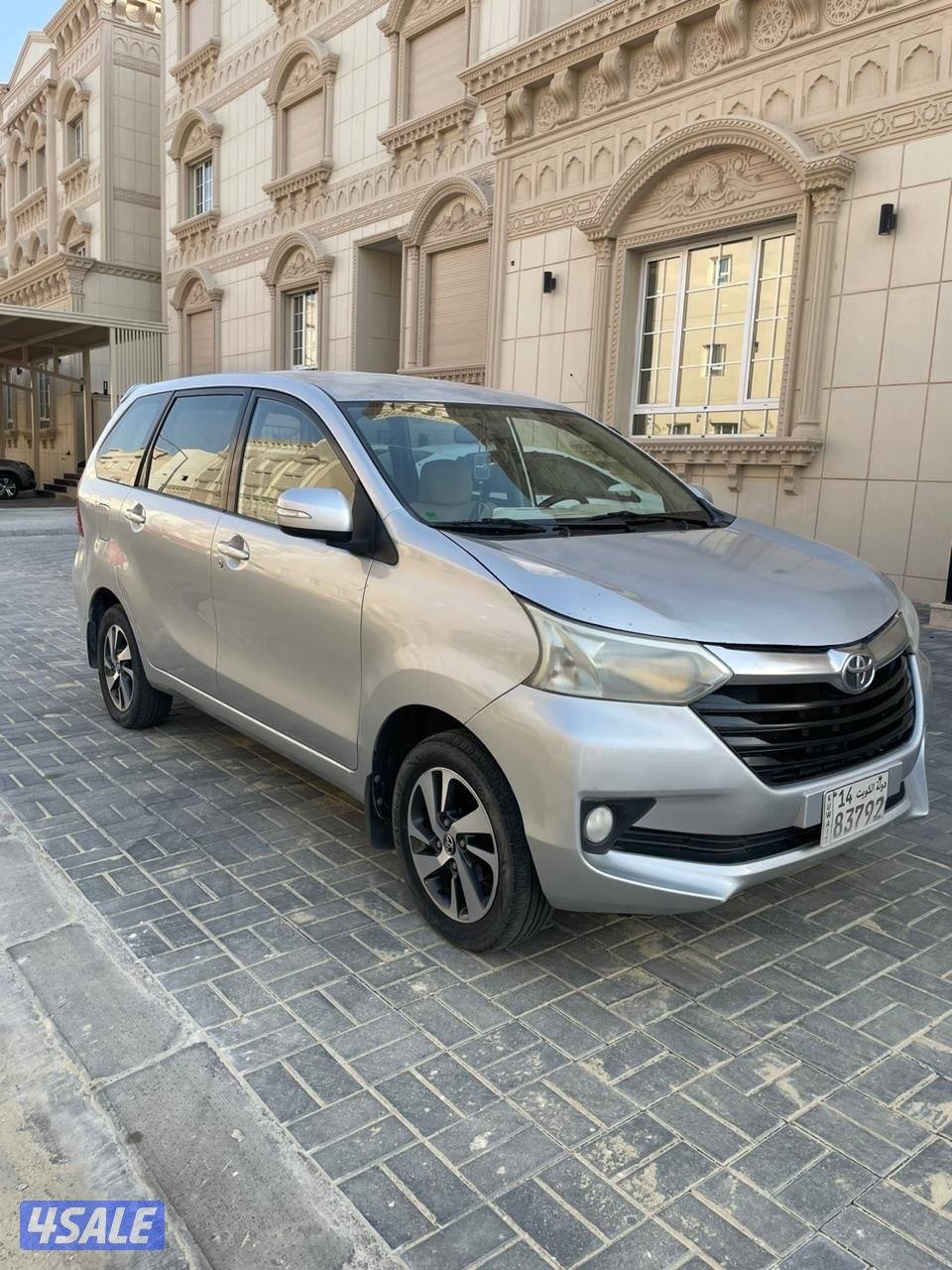 للبيع أفانزا موديل 2016 ماشي 3200