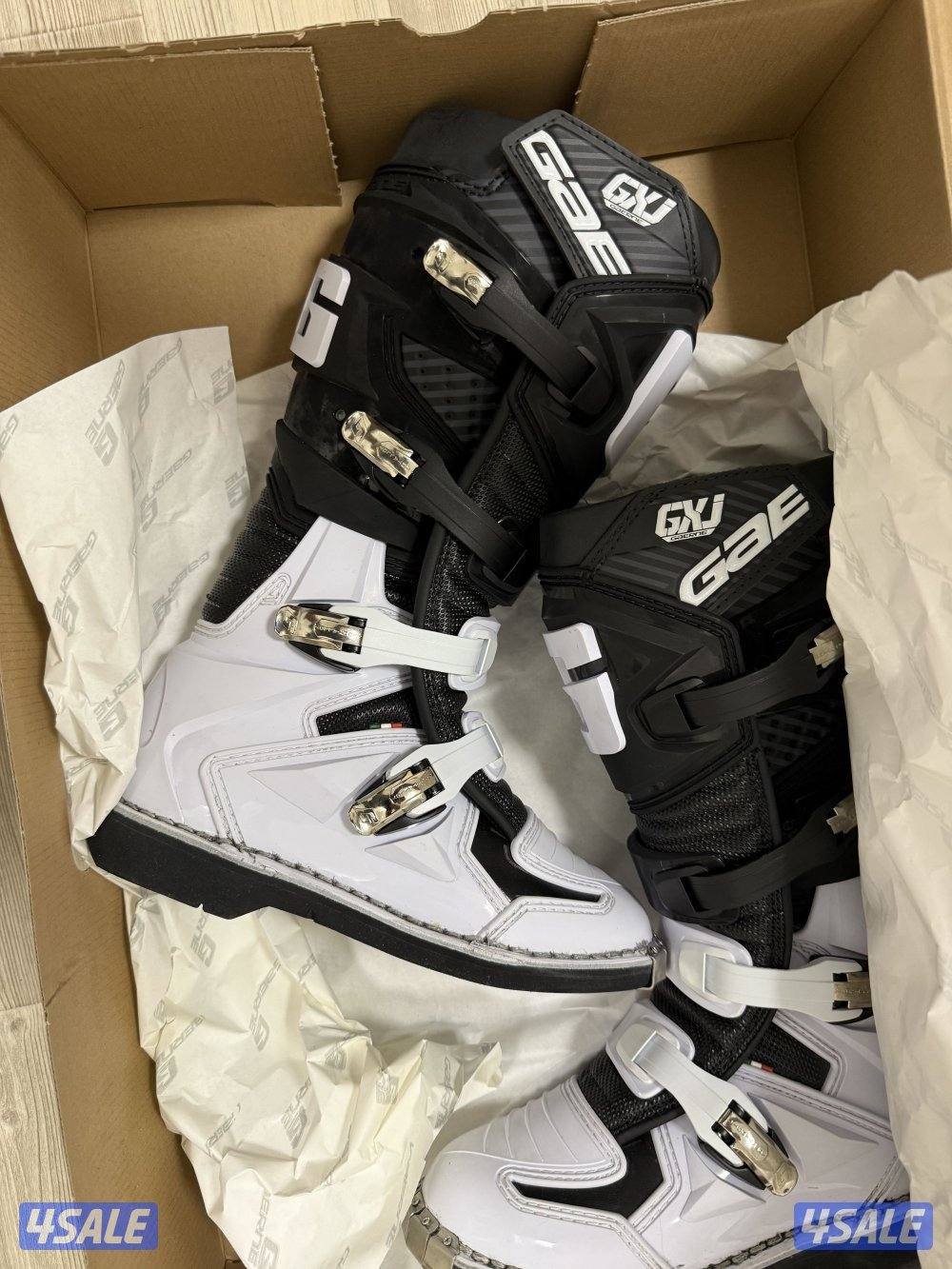 لبس سيكل بر و سيفتي و بوت و سماعه5