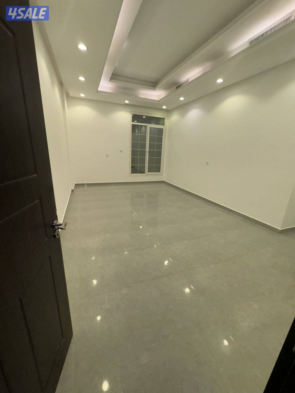 لإيجار شقه بوفطيره ٣ غرف تشطيب راقي0