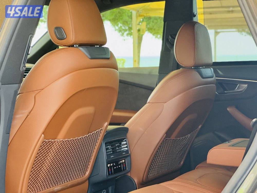 اودي كيو٨ اس لاين الفل موديل 20238