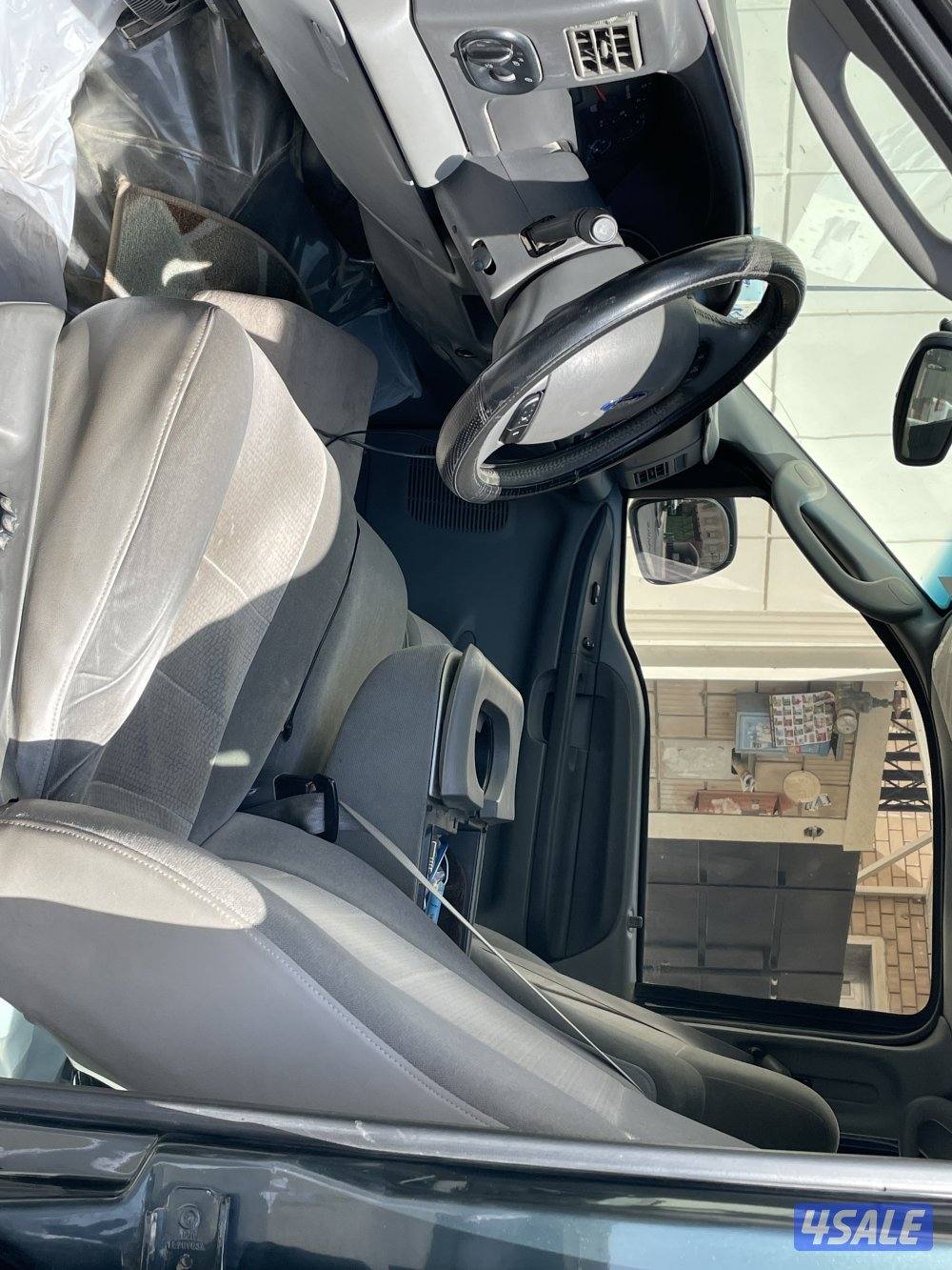 للبيع او البدل فورد اكسكيرجن مديل 2003 ماشي 374 كيلو صبغ الوكاله2