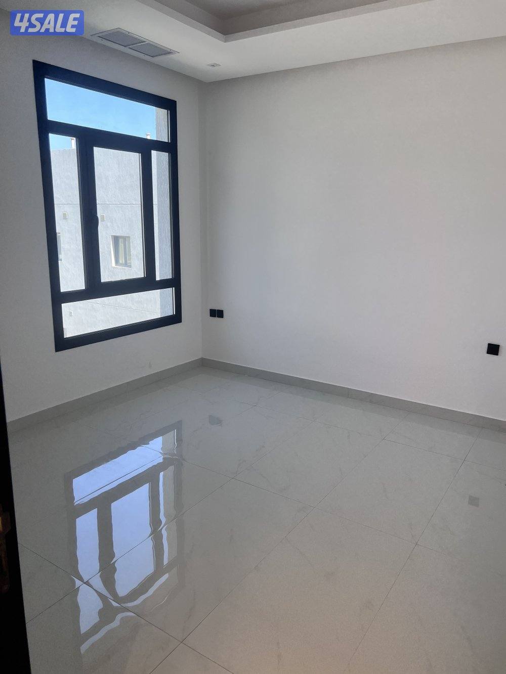 للإيجار شقه في ابوفطيرة جديدة لم تسكن سوبر7