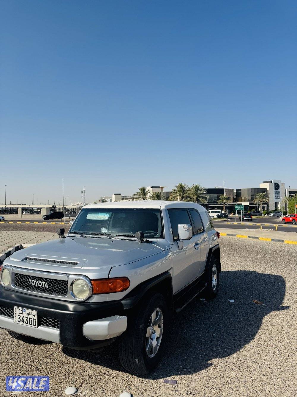 للبيع FJ موديل 2007 دبل قير بحالة ممتازه0