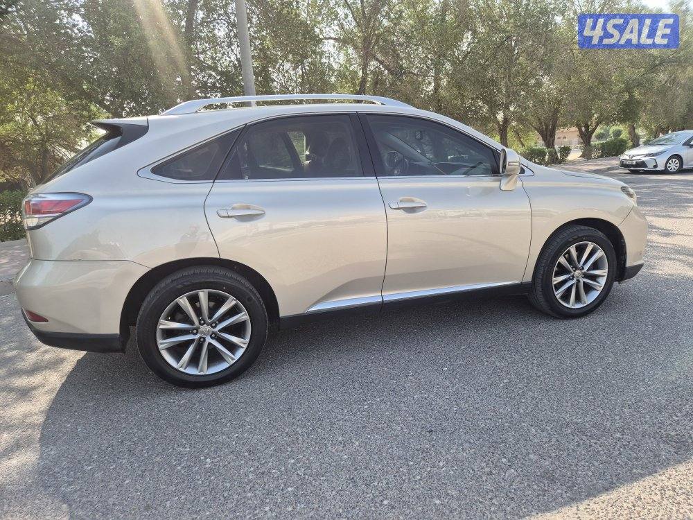 2014 لكزس RX350 بحالة جيدة جدا4