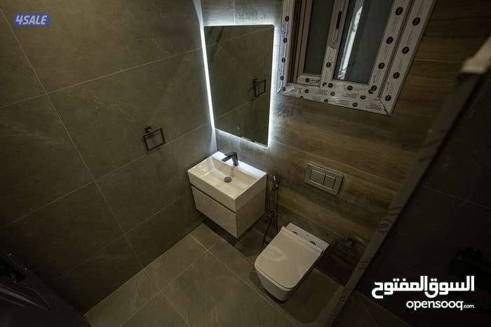 شقة للإيجار بالسالمية قطعة ٥ شارع حمد المبارك9