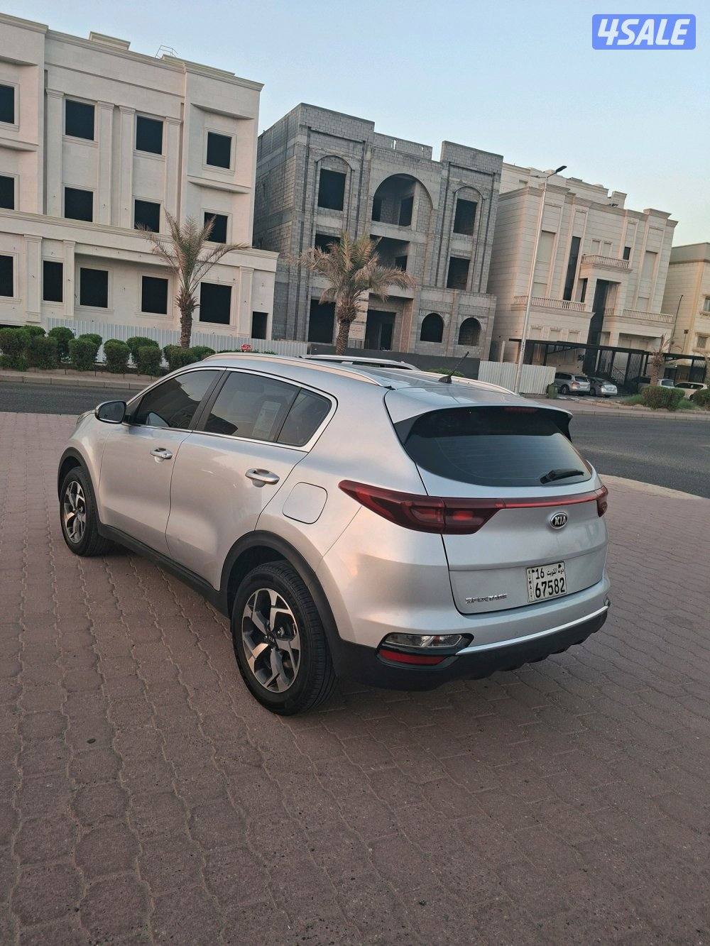 للبيع سبورتاج ٢٠١٩ ماشي ١٨٢ الف شرط الفحص حجم المكينه ٢٠٠٠4